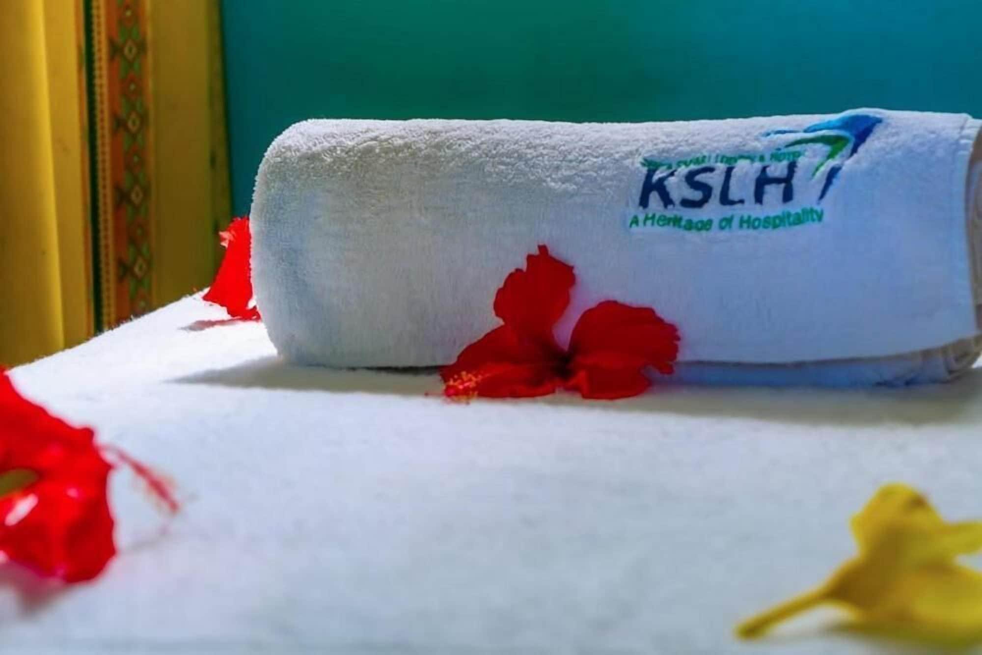 Mombasa Beach Hotel Экстерьер фото