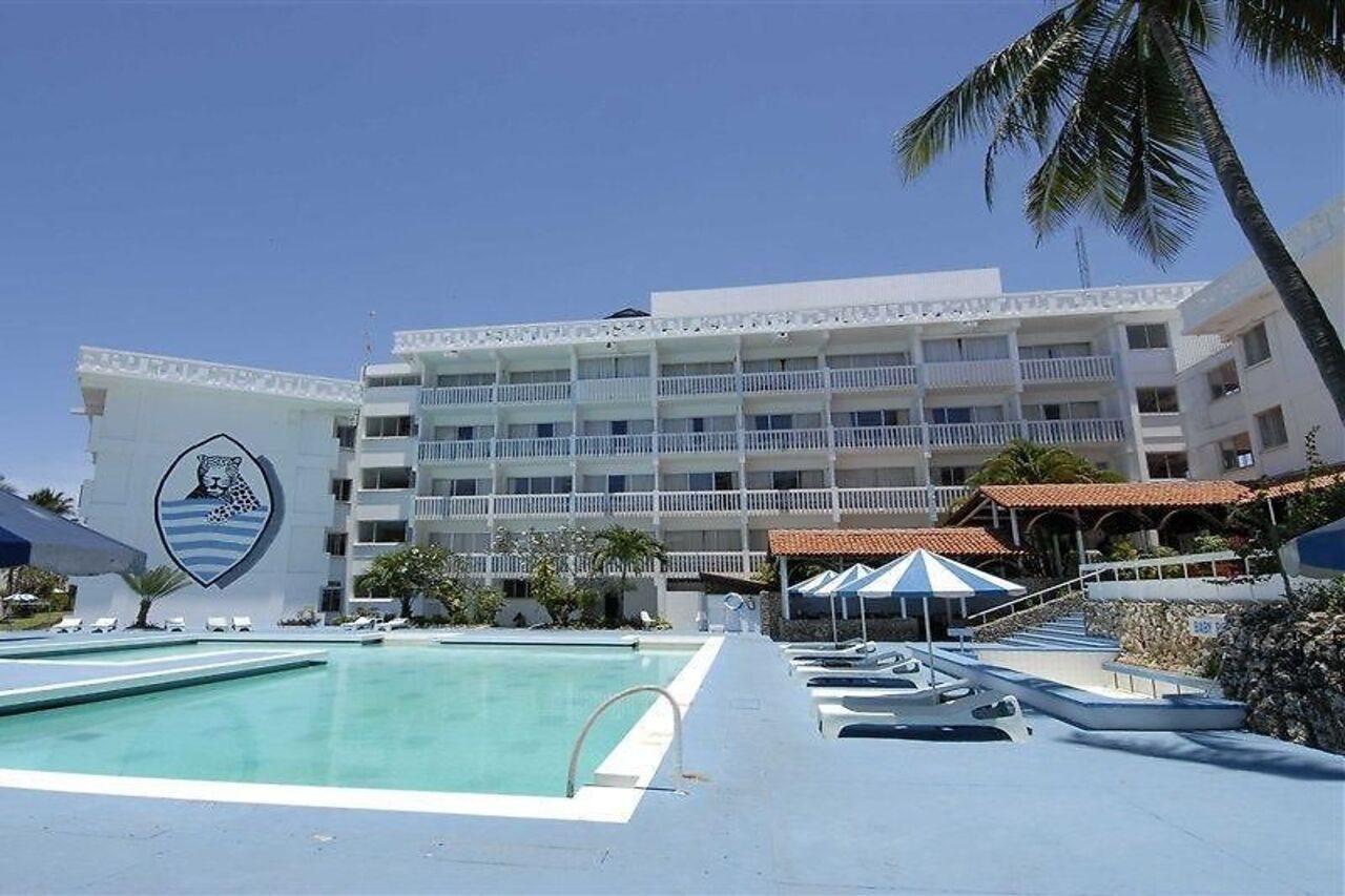 Mombasa Beach Hotel Экстерьер фото