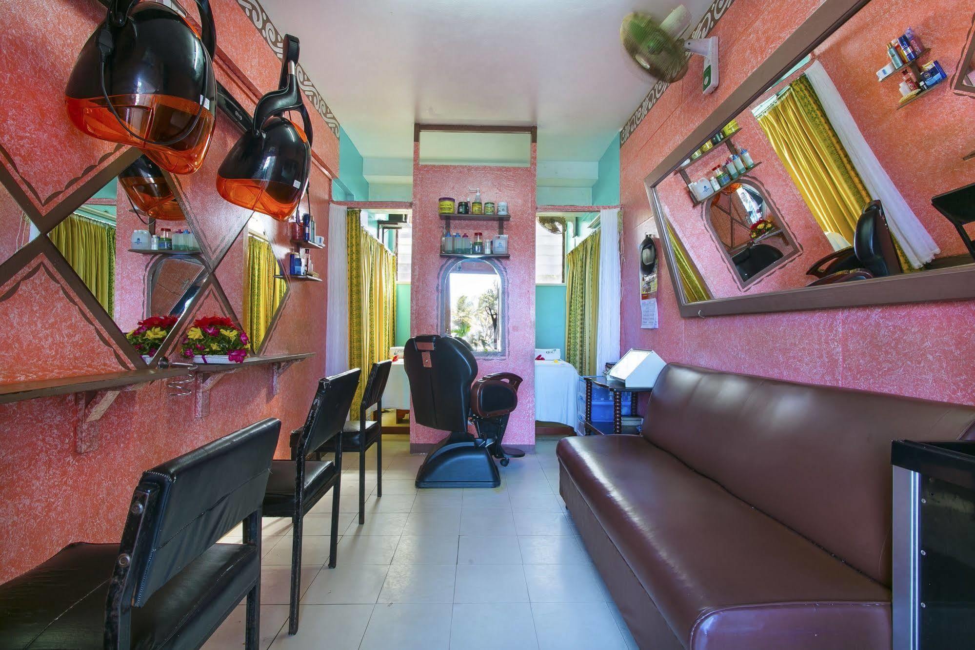 Mombasa Beach Hotel Экстерьер фото
